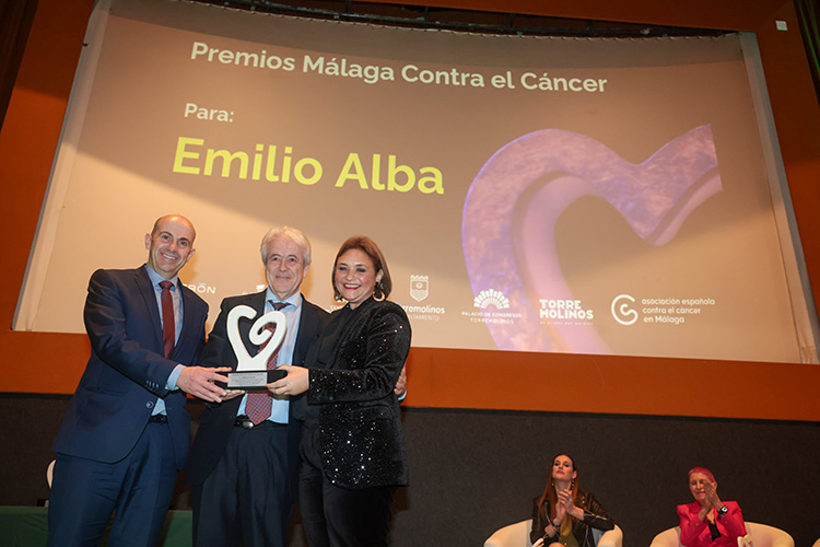 La I edición de los Premios Málaga Contra el Cáncer reconocen al rector de la UMA